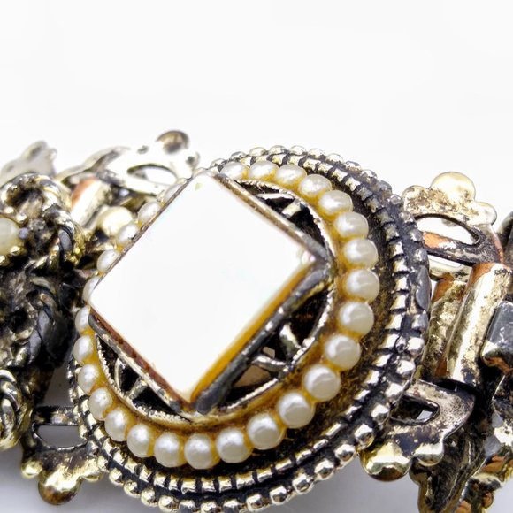 Mother of Pearl Medallion Link Bracelet, MCM Statement Bangle with Faux Seed Pea - Picture 7 of 8